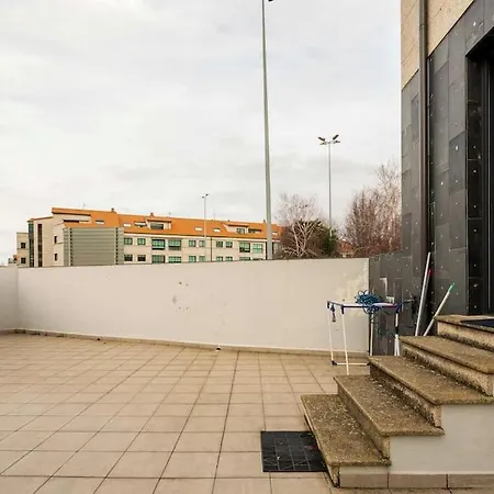 Con Terraza Y Parking En Playa Ladeira Sabaris *